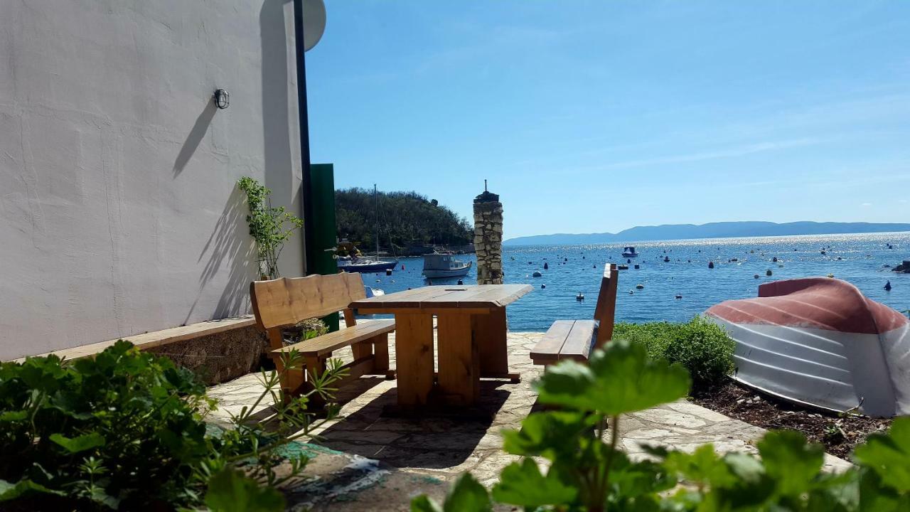 Beach House Bassi ริเยกา ภายนอก รูปภาพ